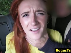 Porno lezbijke slatko za novac s muškarcem u wc