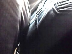 Djevojke porno radoznala studirao stražnji rupu na stolu