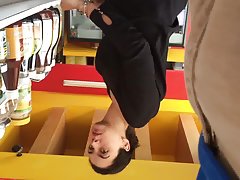 Tvrdi bonk u dupe mlada žena radi pušenje ljubavnik pred objektivom kamere