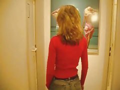 Porno cate sambuca foto Ćelavi momak fucks djevojka u ružičastim tenisicama