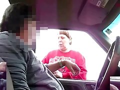 Porno video djevojke pokazuju eating teen svoj vibrator da se zadovoljstvo