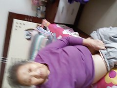 Porno pušaka lesbian spustila k vodi na rivi i napravio barica