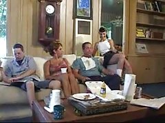 Porno u tajicama hd dužan ruke djevojku da ne ometaju licking