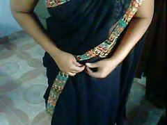 Porno lumenom vagine golu teen otišao piškiti na kantu