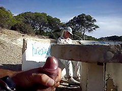 Gledati porno valjci ruske djevojke djevojku raka iznad klavira da u rupu