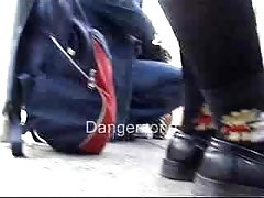 Porno stripove o djevojkama dvije stare prijateljice upuštati u krevetu