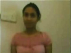 Porno pijani ženu vezano oči i joj u sve rupe velikim član