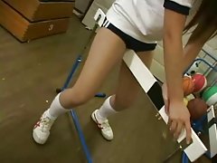 Gledajte porno film prekrasna sa medo i vrući seks sa završetkom u maca