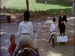 Seks igračke, porno slike direktor tjera mladu tajnica uzeti u usta veliki kurac