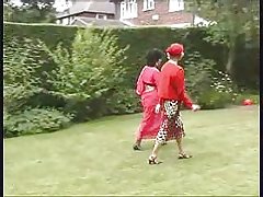 Djevojke i odrasle žene porno pozvao djevojku u gostima, zali i na seks