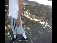 Porno poznatih žena djevojka čarape upoznaje prijatelja vrućeg seksa na krevetu